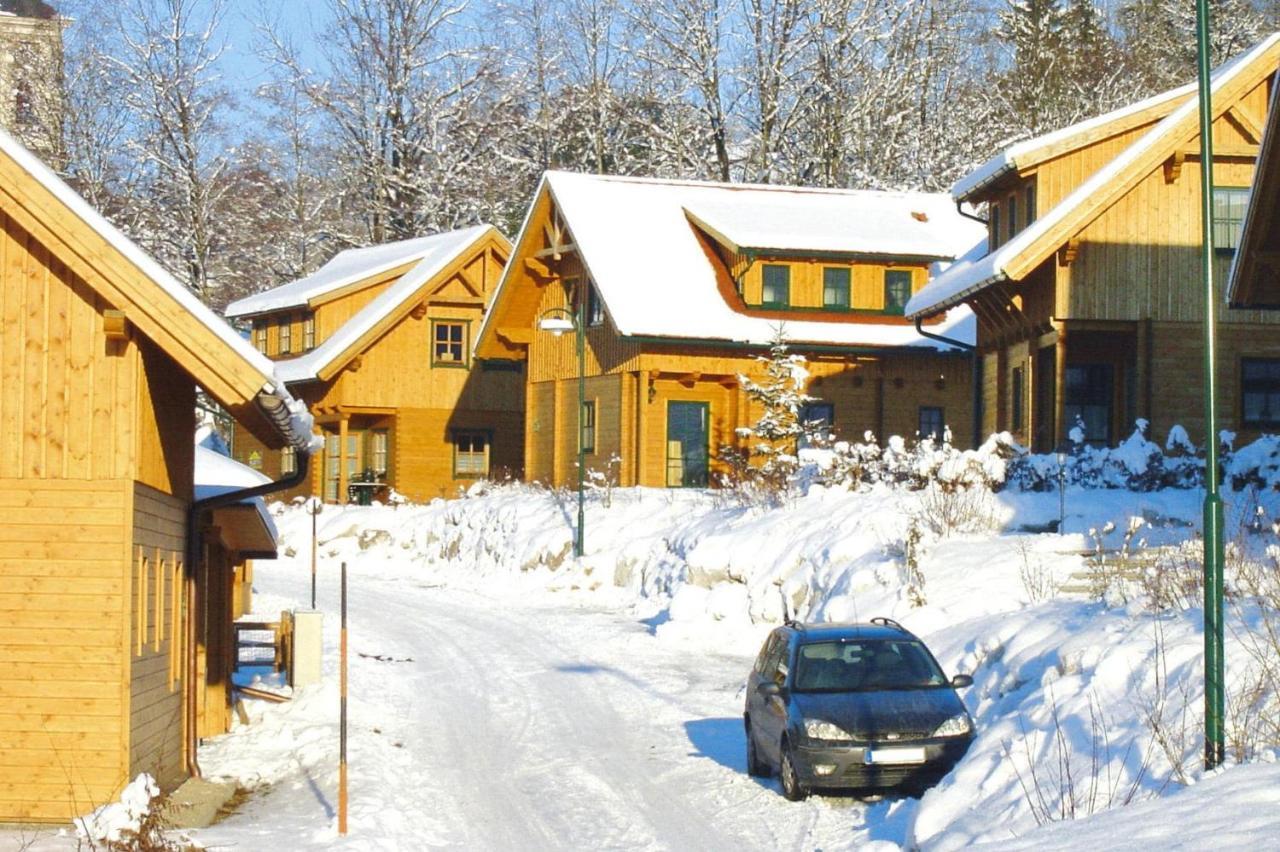 Holiday Village, Schlierbach Exteriör bild